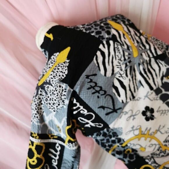 Hello Kitty Outfit Size Small Black Leopard Zebra Gyaru Gal Style Top Shorts Set - Picture 3 of 10